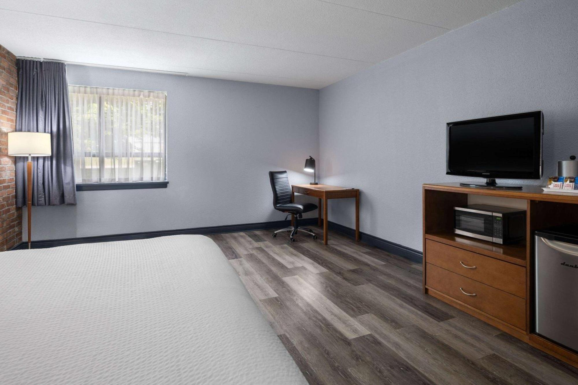 Travelodge By Wyndham Hotel Barrie