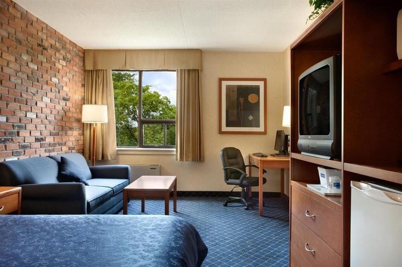 Travelodge By Wyndham 2* Barrie
